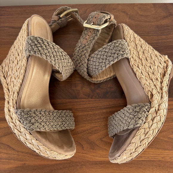 Stuart Waitzman Wedge Espadrille - Picture 5 of 8